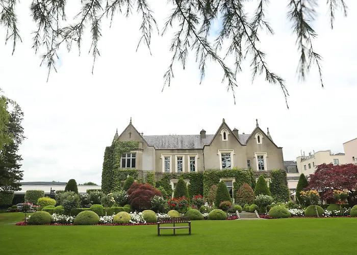 Otel Ballymascanlon And Golf
